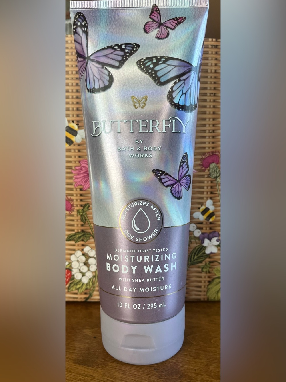 Bath & Body Works Butterfly Moisturizing Body Wash — Full Size NEW